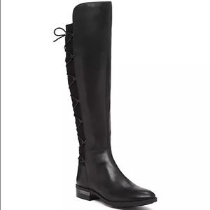 VINCE CAMUTO PARLE BLACK LEATHER BOOTS